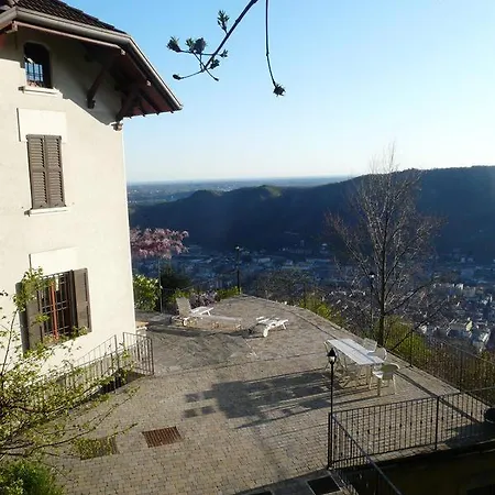 Camera Con Vista Bed & Breakfast Brunate